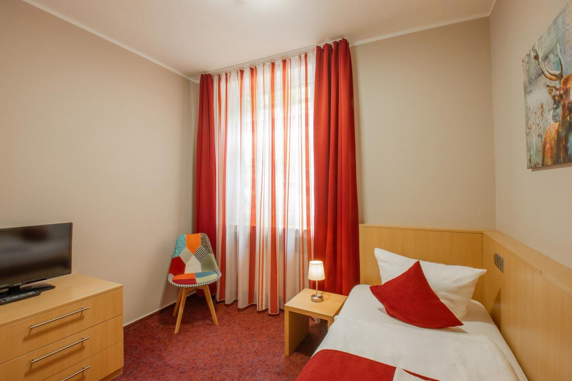 Single Room,1771936126:JPEG