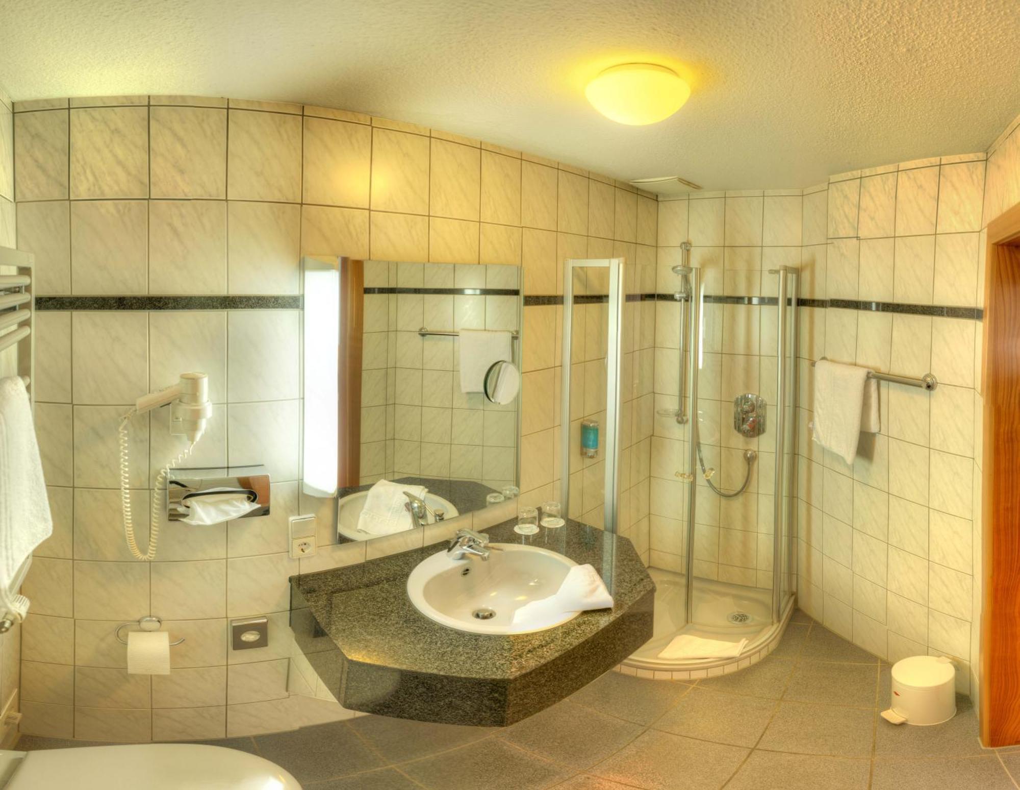 Romantic Suite,1106091342:JPEG